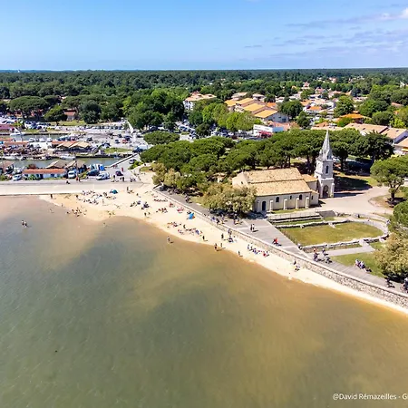 Vue Sur Bassin - Maison Pour 8 度假居